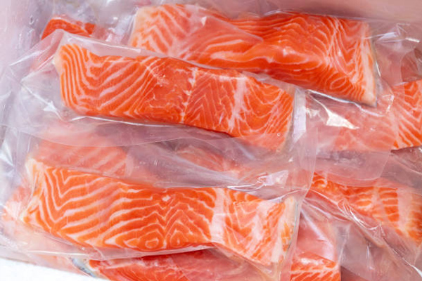 L'outil de base pour le transport des produits de transformation de la pêche